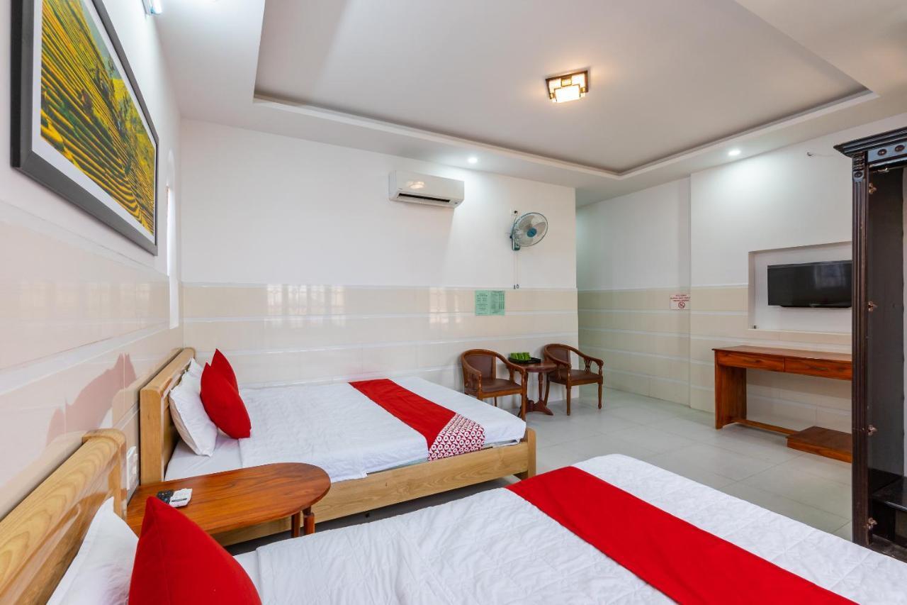 Bong House Homestay 2 Хойан Экстерьер фото