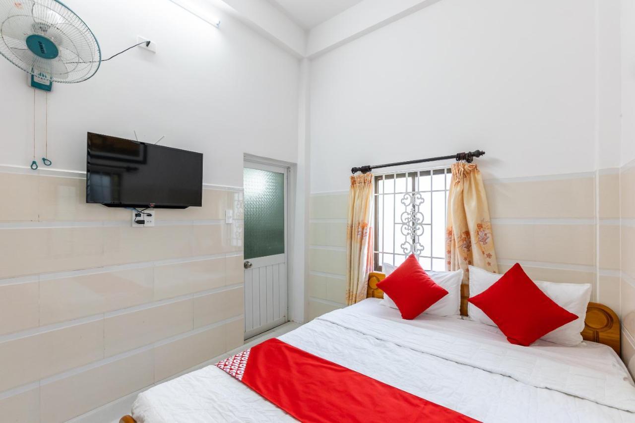 Bong House Homestay 2 Хойан Экстерьер фото